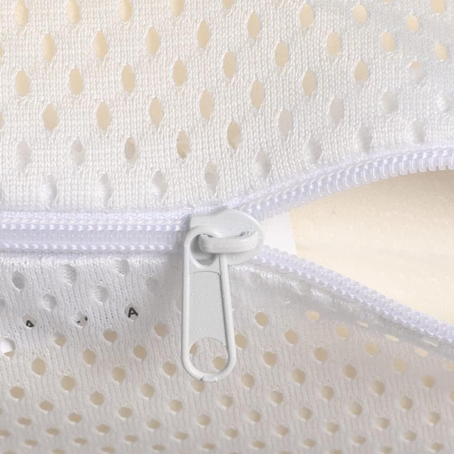 Ergonomic Latex Pillow — image 4
